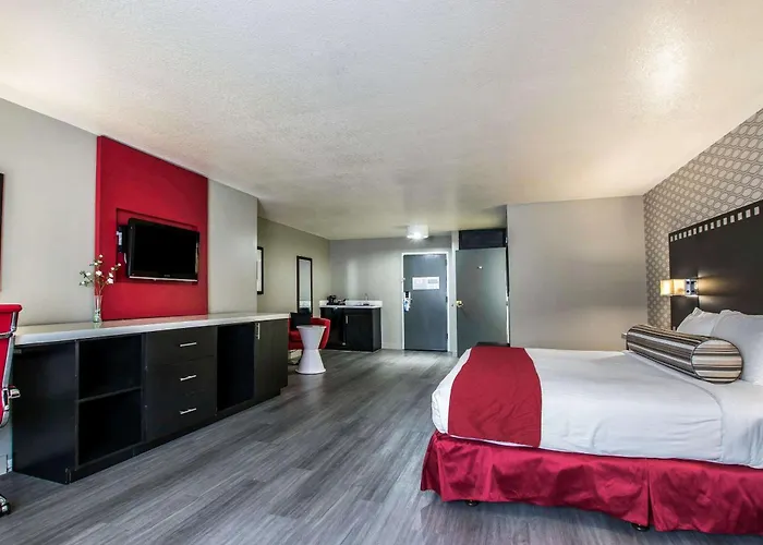 Tilt Hotel Universal-Hollywood, Ascend Hotel Collection