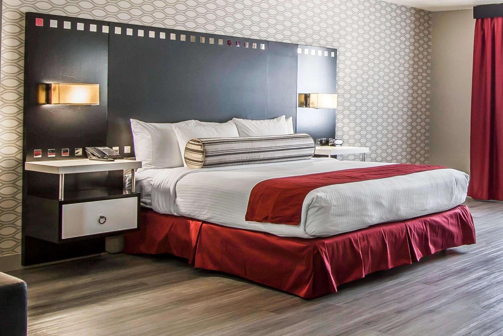 Hotel Tilt Universal-hollywood, Ascend Collection